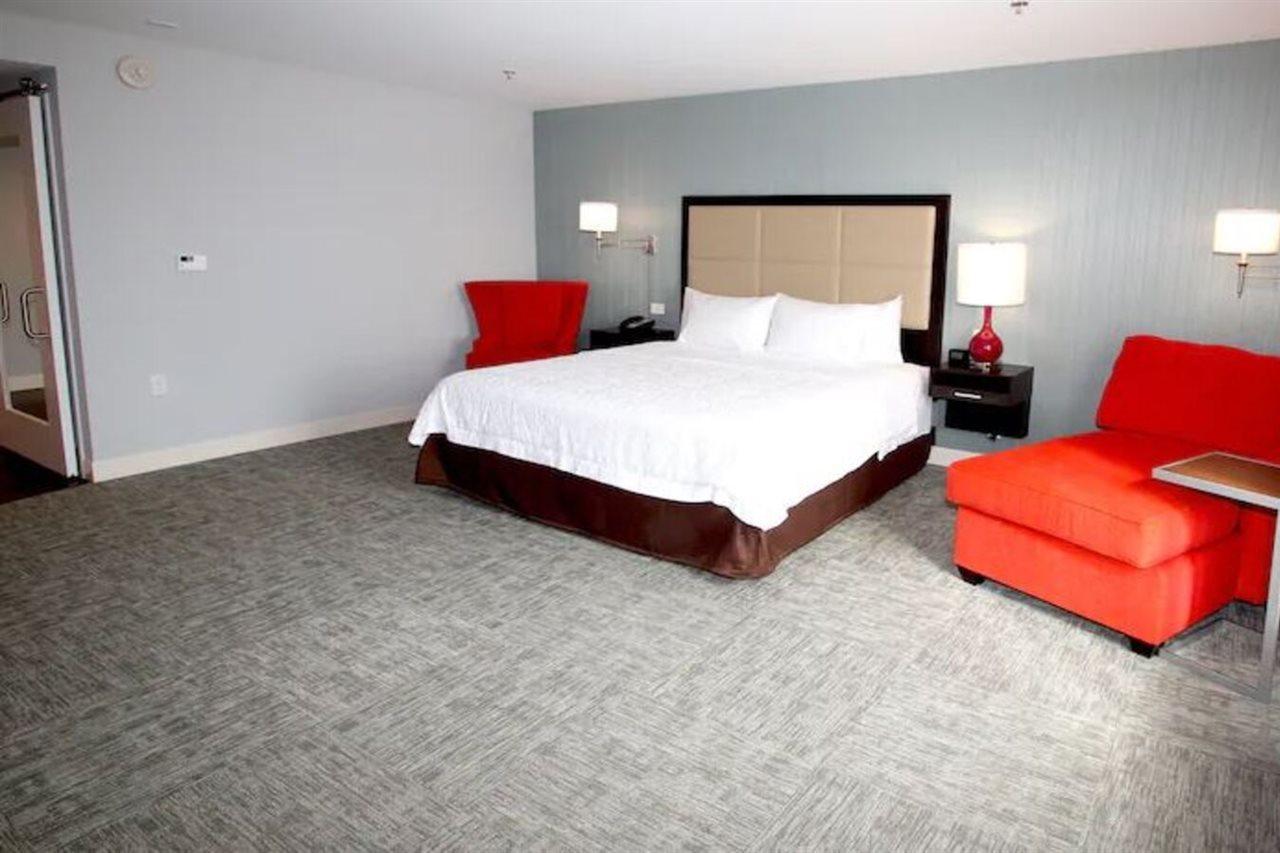 Hampton Inn- Suffolk Exteriér fotografie