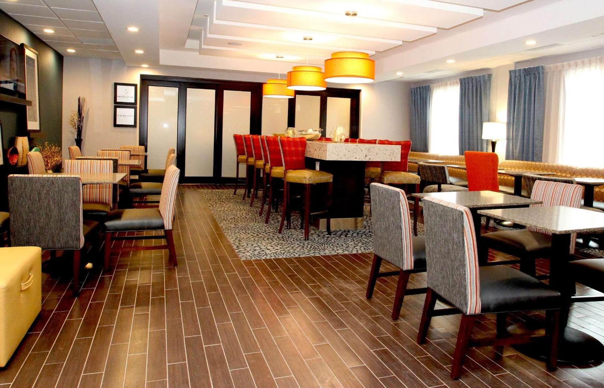 Hampton Inn- Suffolk Exteriér fotografie